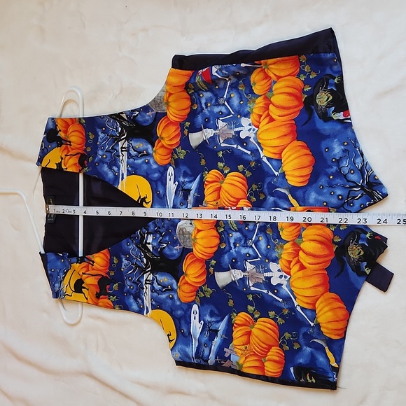 Vintage, Ginger Propper, Artsy, Spooky, Silly Skeleton & Pumpkins Halloween Vest - Picture 6 of 8